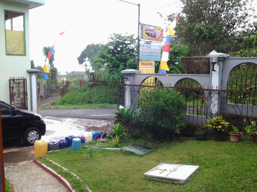 Villa And Resto Basanova Batu  Exterior foto